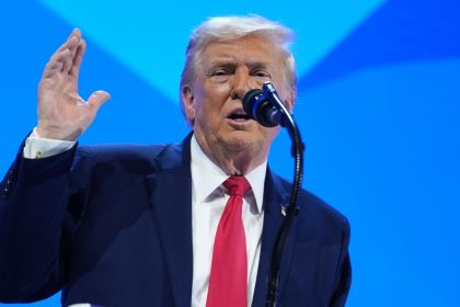 ಸುಂಕ ಬೆದರಿಕೆ : ಹಿಂದೆ ಸರಿದ ಟ್ರಂಫ್