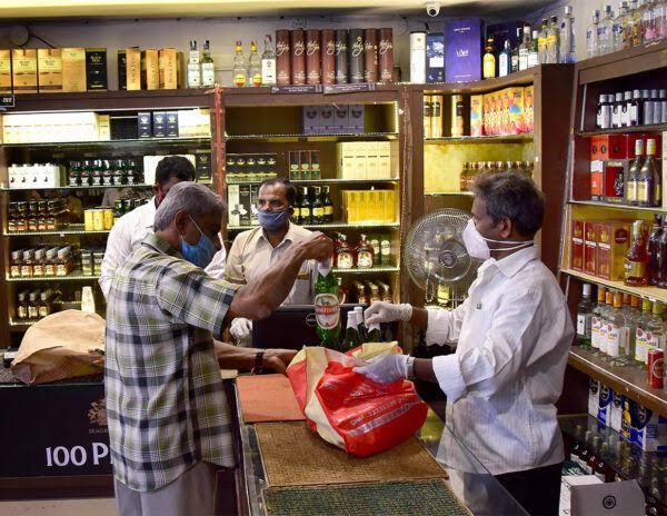 569 ಬಾರ್ ಅಂಡ್ ರೆಸ್ಟೋರೆಂಟ್, ವೈನ್ ಶಾಪ್ ಸನ್ನದು ಪಡೆಯಲು ಅರ್ಜಿ ಆಹ್ವಾನ 