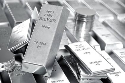 ಮೊದಲ ಬಾರಿಗೆ 4 ಲಕ್ಷ ರೂ. ತಲುಪಿದ ಬೆಳ್ಳಿ ದರ