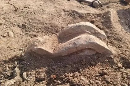 ಲಕ್ಕುಂಡಿಯಲ್ಲಿ ಉತ್ಖನನ ವೇಳೆ ಪುರಾತನ ವಸ್ತು ಪತ್ತೆ