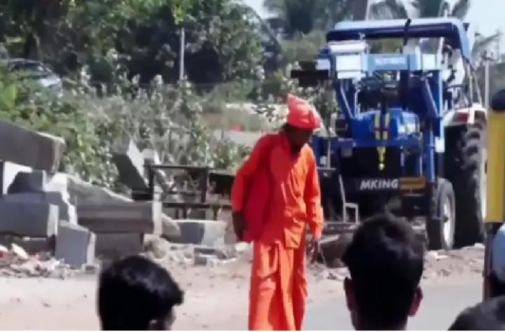 ನಾನು ನಿಂತ ಜಾಗದಲ್ಲಿ 1 ಸಾವಿರ ಕೆಜಿ ಚಾಮುಂಡೇಶ್ವರಿ ಚಿನ್ನದ ಮೂರ್ತಿ : ಲಕ್ಕುಂಡಿಯಲ್ಲಿ ಸ್ವಾಮೀಜಿ ಹೈಡ್ರಾಮಾ 