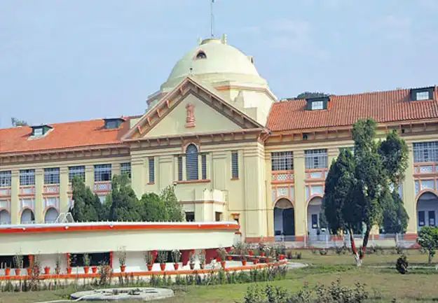 ವಯಸ್ಕರು ಸಮ್ಮತಿಯ ಲೈಂಗಿಕ ಕ್ರಿಯೆ ಅತ್ಯಾಚಾರಕ್ಕೆ ಸಮವಲ್ಲ : ಹೈಕೋರ್ಟ್ ವಯಸ್ಕರು ಸಮ್ಮತಿಯ ಲೈಂಗಿಕ ಕ್ರಿಯೆ ಅತ್ಯಾಚಾರಕ್ಕೆ ಸಮವಲ್ಲ : ಹೈಕೋರ್ಟ್