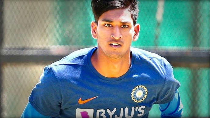 ಮುಂಬೈ ತಂಡವನ್ನು ೨೫೪ ಕ್ಕೆ ನಿಯಂತ್ರಿಸಿದ ರ್ನಾಟಕ ಮುಂಬೈ ತಂಡವನ್ನು ೨೫೪ ಕ್ಕೆ ನಿಯಂತ್ರಿಸಿದ ರ್ನಾಟಕ