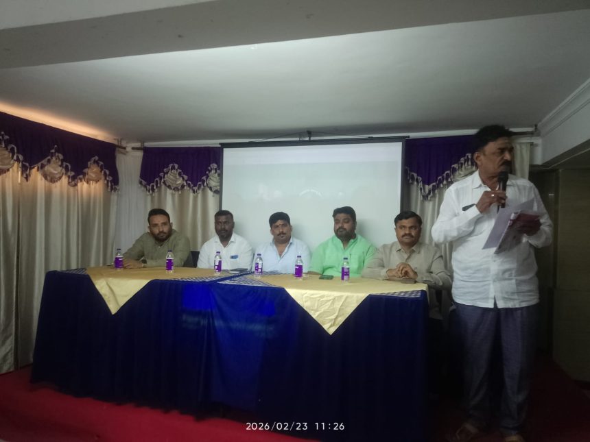 ಜೆಡಿಎಸ್ ಜಿಲ್ಲಾಧ್ಯಕ್ಷರ ನೇತೃತ್ವದಲ್ಲಿ ಸಾಮಾಜಿಕ ಜಾಲತಾಣ ಕಾರ್ಯಾಗಾರ ಸಭೆ.