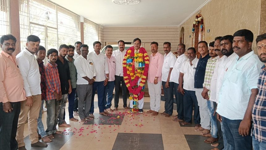 ಬಿಜೆಪಿ ರಾಜ್ಯ ಕಾರ್ಯಕಾರಿಣಿ ಸಮಿತಿಗೆ ಡಾ. ಜಿ ವೆಂಕಟರಾಮಯ್ಯ ಆಯ್ಕೆ:ಬೆಂಬಲಿಗರಿಂದ ಸನ್ಮಾನ ಕಾರ್ಯಕ್ರಮ ಬಿಜೆಪಿ ರಾಜ್ಯ ಕಾರ್ಯಕಾರಿಣಿ ಸಮಿತಿಗೆ ಡಾ. ಜಿ ವೆಂಕಟರಾಮಯ್ಯ ಆಯ್ಕೆ:ಬೆಂಬಲಿಗರಿಂದ ಸನ್ಮಾನ ಕಾರ್ಯಕ್ರಮ