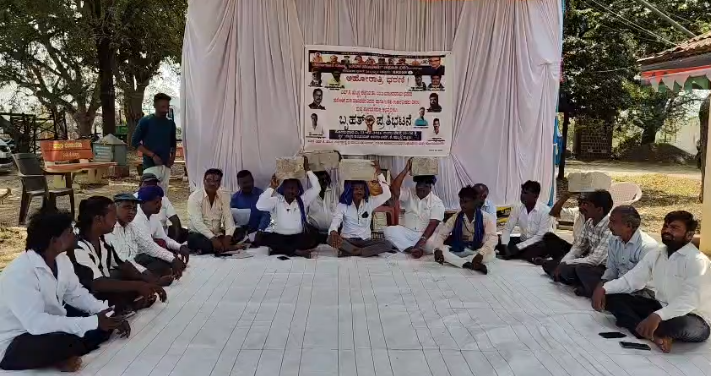 Mk ಹುಬ್ಬಳ್ಳಿಯಲ್ಲಿ ಕರ್ನಾಟಕ ದಲಿತ ಸಂಘರ್ಷ ಸಮಿತಿ ವತಿಯಿಂದ ಎರಡನೇ ದಿನಕ್ಕೆ ಕಾಲಿಟ್ಟ ಅಹೋರಾತ್ರಿ ಧರಣಿ