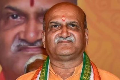 ಬಾಗಲಕೋಟೆಯಲ್ಲಿ ಕಲ್ಲು ತೂರಾಟ ಕೇಸ್ : ಪ್ರಮೋದ್ ಮುತಾಲಿಕ್‌ಗೆ ಜಿಲ್ಲಾ ಪ್ರವೇಶ ನಿರ್ಬಂಧ