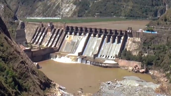 ಪಾಕ್ ಗೆ ಮತ್ತೊಂದು ಮರ್ಮಘಾತ : ರಾವಿ ನದಿ ನೀರು ಸ್ಥಗಿತಗೊಳಿಸಿದ ಭಾರತ