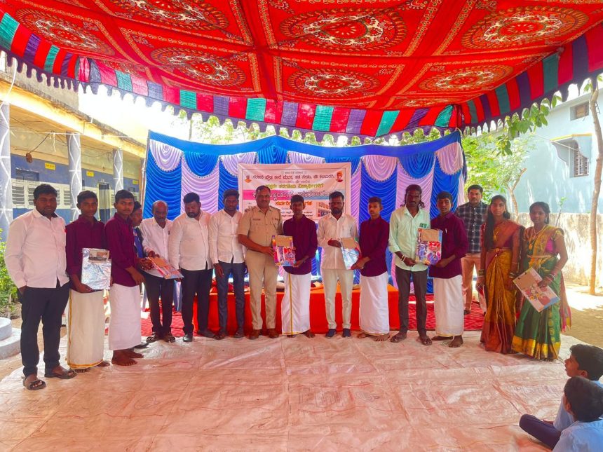 ಮನಸು ಮಾಡು, ಕರ್ತವ್ಯನಿಷ್ಠನಾಗು, ಕಾದುನೋಡು : ಸಿಪಿಐ ಸಂಜೀವ್ ಕುಮಾರ್ ವಿದ್ಯಾರ್ಥಿಗಳಿಗೆ ಸೂಚನೆ ಮನಸು ಮಾಡು, ಕರ್ತವ್ಯನಿಷ್ಠನಾಗು, ಕಾದುನೋಡು : ಸಿಪಿಐ ಸಂಜೀವ್ ಕುಮಾರ್ ವಿದ್ಯಾರ್ಥಿಗಳಿಗೆ ಸೂಚನೆ