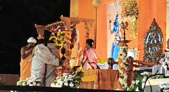 ಅದ್ದೂರಿಯಾಗಿ ಜರುಗಿದ ಅಕ್ಕಮಹಾದೇವಿ ತೊಟ್ಟಿಲು ಕಾರ್ಯಕ್ರಮ