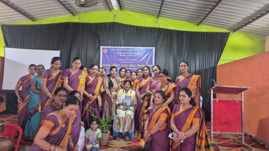 ಸಾಮಾಜಿಕ ಆರೋಗ್ಯವನ್ನು ಕಾಪಾಡಿಕೊಳ್ಳುವಲ್ಲಿ ಮಹಿಳೆಯರ ಪಾತ್ರ ಮುಖ್ಯ ಸಾಮಾಜಿಕ ಆರೋಗ್ಯವನ್ನು ಕಾಪಾಡಿಕೊಳ್ಳುವಲ್ಲಿ ಮಹಿಳೆಯರ ಪಾತ್ರ ಮುಖ್ಯ