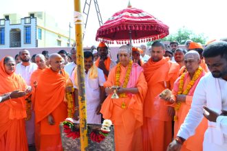 ಅವತಾರ ಪುರುಷ ಶ್ರೀ ಸಿದ್ದಾರೂಢರ ಮಹಿಮೆ ಅಪಾರ : ಶಿವಕುಮಾರ ಶ್ರೀಗಳ ಪತ್ರಿಕಾ ಗೋಷ್ಠಿ
