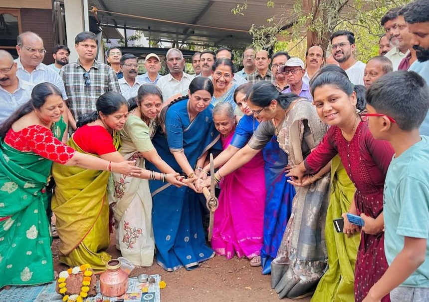 1 ಕೋಟಿ ರೂ. ವೆಚ್ಚದ ರಸ್ತೆ ಅಭಿವೃದ್ಧಿ ಕಾಮಗಾರಿಗೆ ಲಕ್ಷ್ಮೀ ಹೆಬಾಳ್ಕರ್ ಚಾಲನೆ