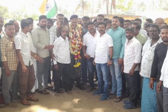 ನಿವೃತ್ತ ಯೋಧ ಧರಣೇಂದ್ರರನ್ನು ಅದ್ದೂರಿಯಾಗಿ ಸ್ವಾಗತಿಸಿದ ಬಿಗನೇನಹಳ್ಳಿ ಗ್ರಾಮಸ್ಥರು