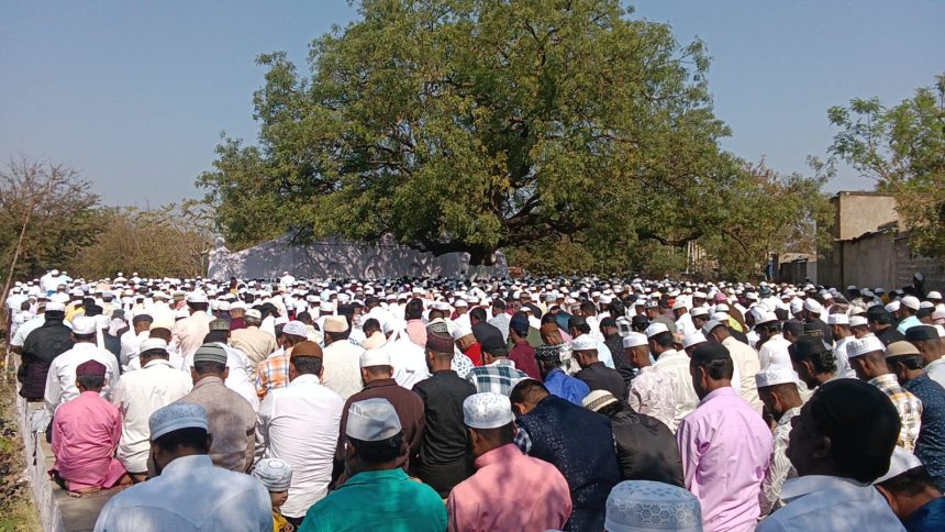 ಸಡಗರ ಸಂಭ್ರಮದ ರಂಜಾನ್ ಆಚರಣೆ ಸಡಗರ ಸಂಭ್ರಮದ ರಂಜಾನ್ ಆಚರಣೆ