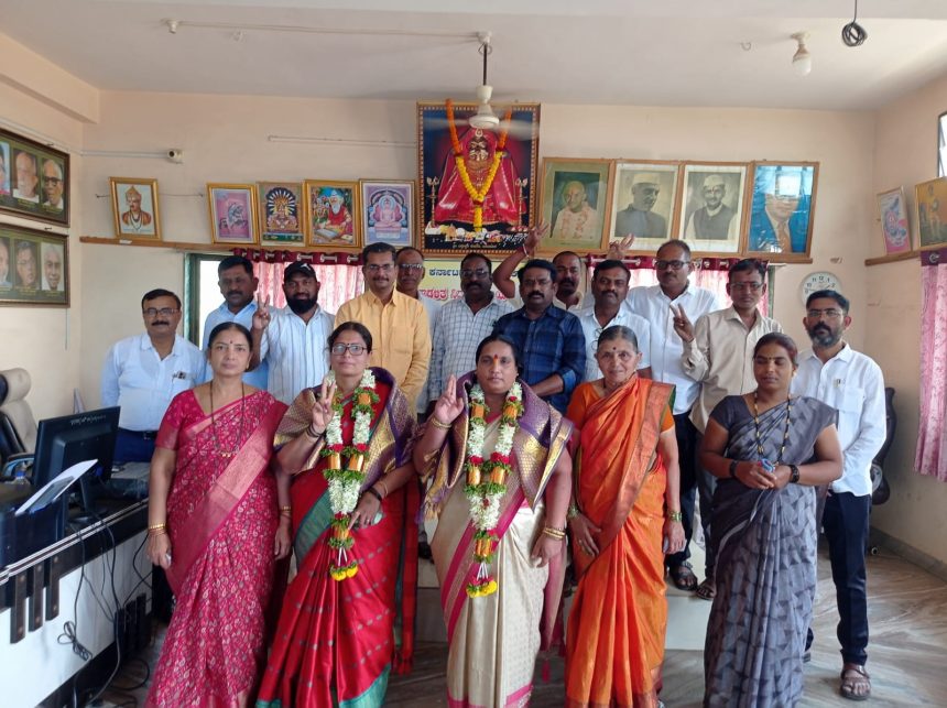 ಐನಾಪುರ ಪಟ್ಟಣ ಪಂಚಾಯತಗೆ ನೂತನ ಅಧ್ಯಕ್ಷ ,ಉಪಾಧ್ಯಕ್ಷ ಸ್ಥಾನಕ್ಕೆ ಅವಿರೋಧವಾಗಿ ಆಯ್ಕೆ