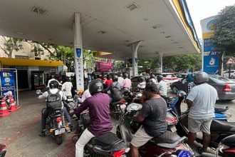 ಪೆಟ್ರೋಲ್ ಮತ್ತು ಡೀಸೆಲ್ ಲಭ್ಯವಿದೆ ಖರೀದಿಸಬೇಡಿ : ಕೇಂದ್ರ ಸರ್ಕಾರ ಸೂಚನೆ