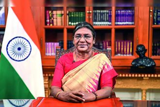 ಇಂದು ತುಮಕೂರಿಗೆ ರಾಷ್ಟ್ರಪತಿ ದ್ರೌಪದಿ ಮುರ್ಮು ಭೇಟಿ : ಗುರುವಂದನಾ ಮಹೋತ್ಸವದಲ್ಲಿ ಭಾಗಿ