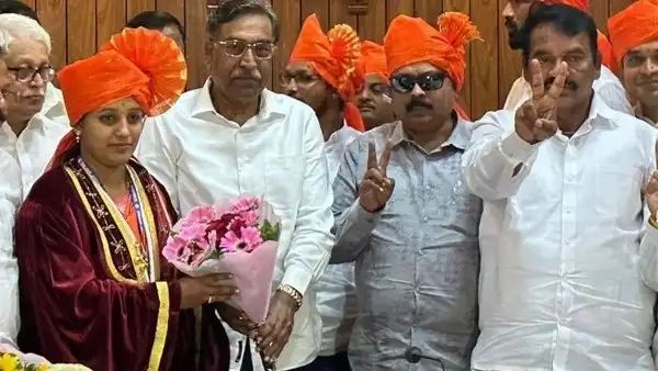 ಬೆಳಗಾವಿ ಮೇಯರ್ ಪಟ್ಟ ಅಲಂಕರಿಸಿದ ಕನ್ನಡತಿ ಪ್ರೀತಿ ಕಾಮಕರ