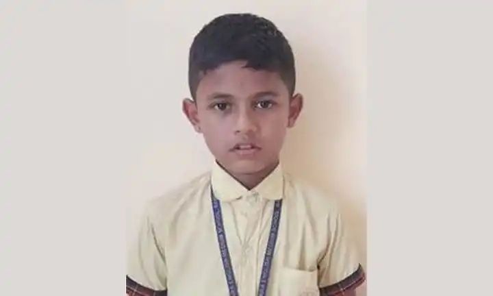 ತಲೆನೋವಿಗೆಂದು ಮನೆಯಲ್ಲಿದ್ದ ಔಷಧ ಸೇವಿಸಿದ್ದ ಬಾಲಕ ಸಾವು ತಲೆನೋವಿಗೆಂದು ಮನೆಯಲ್ಲಿದ್ದ ಔಷಧ ಸೇವಿಸಿದ್ದ ಬಾಲಕ ಸಾವು