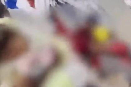 ಸವದತ್ತಿಯಲ್ಲಿ ಭೀಕರ ಘಟನೆ : ಬಸ್ ಹತ್ತುವ ವೇಳೆ ಮಹಿಳೆ ಕೈಯಿಂದ ಜಾರಿ ಬಿದ್ದು ಮಗು, ಎರಡು ಕಾಲು ಕಟ್