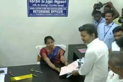 ಟಿವಿಕೆ ಮುಖ್ಯಸ್ಥ ನಟ ವಿಜಯ್‌ ನಾಮಪತ್ರ ಸಲ್ಲಿಕೆ : 619 ಕೋಟಿ ರೂ. ಆಸ್ತಿ ಒಡೆಯ 