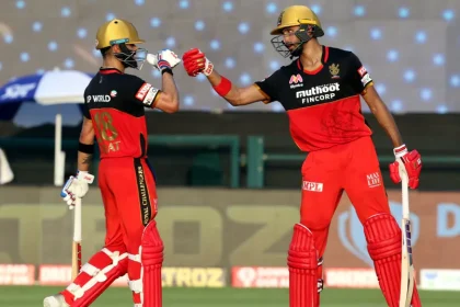 ಬಾಳೆ ಹಣ್ಣು ಸುಲಿದಂತೆ ಸುಲಭವಾಗಿ ಬ್ಯಾಟ್ ಬೀಸಿದ ದೇವದತ್