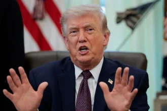 ಇರಾನ್ ಸೇತುವೆ, ವಿದ್ಯುತ್ ಸ್ಥಾವರಗಳ ಮೇಲೆ ದಾಳಿ: ಟ್ರಂಫ್ ಹೊಸ ಬೆದರಿಕೆ