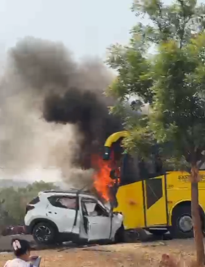 ಕಾರು ಬಸ್ಸ್ ನಡುವೆ ಮುಖಾಮುಖಿ ಡಿಕ್ಕಿಯಾಗಿ ಏಳು ಜನರ ದುರ್ಮರಣ