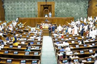 ಕೇಂದ್ರ ಸರ್ಕಾರಕ್ಕೆ ತೀವ್ರ ಮುಖಭಂಗ : ಲೋಕಸಭೆಯಲ್ಲಿ ಮಹಿಳಾ ಮೀಸಲಾತಿ ವಿಧೇಯಕಕ್ಕೆ ಸೋಲು