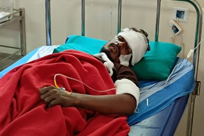 ಬೀದಿ ನಾಯಿಗಳ ಅಟ್ಟಹಾಸ : ಸಾವಿನ ದವಡೆಯಲ್ಲಿ 18 ವರ್ಷದ ಯುವಕ