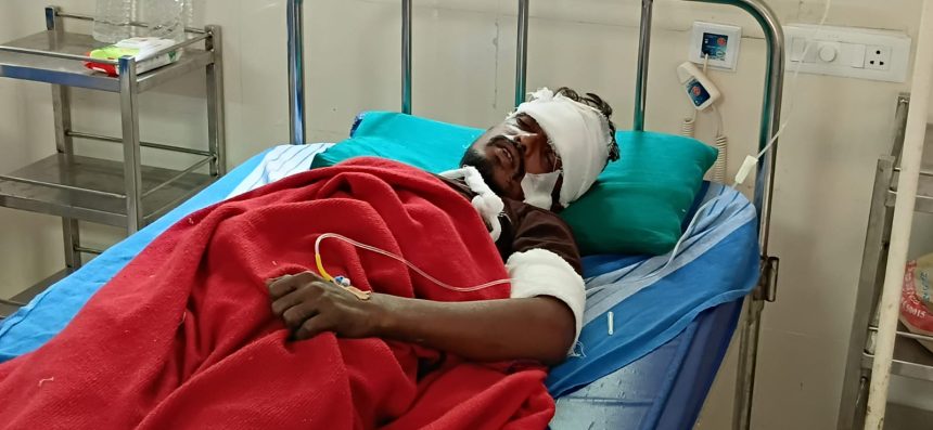 ಬೀದಿ ನಾಯಿಗಳ ಅಟ್ಟಹಾಸ : ಸಾವಿನ ದವಡೆಯಲ್ಲಿ 18 ವರ್ಷದ ಯುವಕ