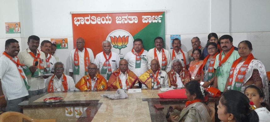 ಬಿಜೆಪಿ 46 ನೇ ಸಂಸ್ಥಾಪನಾ ದಿನ ಆಚರಣೆ : ಹಿರಿಯ ಕಾರ್ಯಕರ್ತರಿಗೆ ಸನ್ಮಾನ