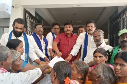 90 ವರ್ಷಗಳಿಂದ ಉಳುಮೆ ಮಾಡುತ್ತಿದ್ದ ಇನಾಂ ಜಮೀನು ಮರು ಮಂಜೂರಾತಿಗೆ ಆಗ್ರಹಿಸಿ ತಹಶೀಲ್ದಾರ್‌ಗೆ ಮನವಿ