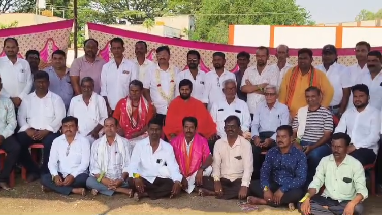 ವೀರಭದ್ರೇಶ್ವರ ಜಾತ್ರಾ ಪ್ರಯುಕ್ತ ಹಳೆಯ ಗೆಳೆಯರ ಬಳಗದಿಂದ ವಿಶೇಷ ಅಗ್ನಿಕುಂಡ ವ್ಯವಸ್ಥೆ