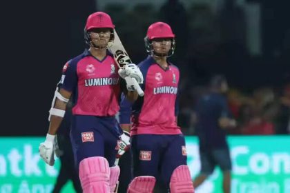 ೧೧ ಓವರುಗಳ ಪಂದ್ಯದಲ್ಲಿ ಆರ್‌ಆರ್ ಜಯಭೇರಿ