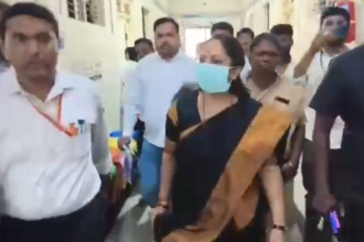 ಸರ್ಕಾರಿ ಆಸ್ಪತ್ರೆಗೆ ಮಹಿಳಾ ಆಯೋಗದ ಅಧ್ಯಕ್ಷೆ ನಾಗಲಕ್ಷ್ಮಿ ಚೌದರಿ ದಿಢೀರ್ ಭೇಟಿ : ವೈದ್ಯರ ಕಾರ್ಯವೈಖರಿಗೆ ಮೆಚ್ಚುಗೆ, ಮೂಲಸೌಕರ್ಯ ಸುಧಾರಣೆಗೆ ಸೂಚನೆ