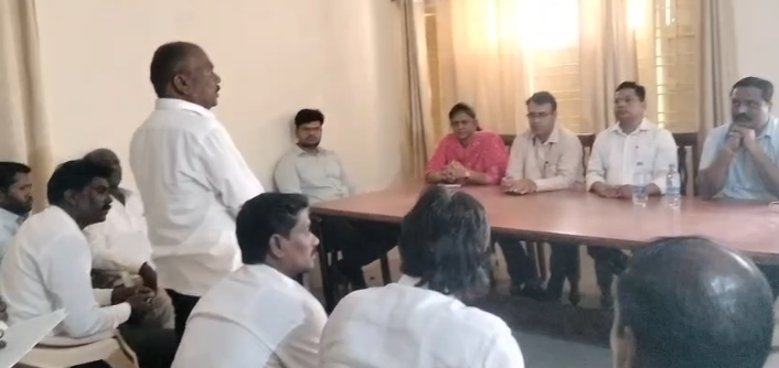 ಅಂಬೇಡ್ಕರ್ ಜಯಂತಿ ಸಿದ್ಧತೆ : ಅರ್ಥಪೂರ್ಣ ಆಚರಣೆಗೆ ಆಡಳಿತ ಪೂರ್ವಭಾವಿ ಸಭೆ ಅಂಬೇಡ್ಕರ್ ಜಯಂತಿ ಸಿದ್ಧತೆ : ಅರ್ಥಪೂರ್ಣ ಆಚರಣೆಗೆ ಆಡಳಿತ ಪೂರ್ವಭಾವಿ ಸಭೆ