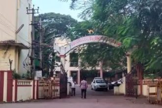 ಧಾರವಾಡ ಜಿಲ್ಲಾಧಿಕಾರಿ ಕಚೇರಿ ಮುಂದೆ ವಾಮಾಚಾರ 