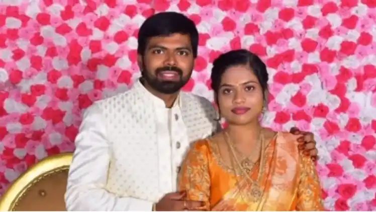 ಭೀಕರ ರಸ್ತೆ ಅಪಘಾತದಲ್ಲಿ ನವಜೋಡಿ ಸಾವು