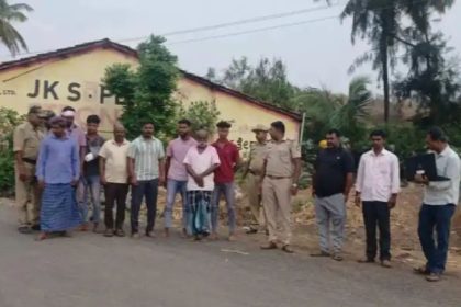 ಜಾತ್ರೆಯಲ್ಲಿ ಮನೆ ಮುಂದೆ ಕುಣಿದಿದ್ದಕ್ಕೆ ವ್ಯಕ್ತಿಯ ಬರ್ಬರ ಹತ್ಯೆ 