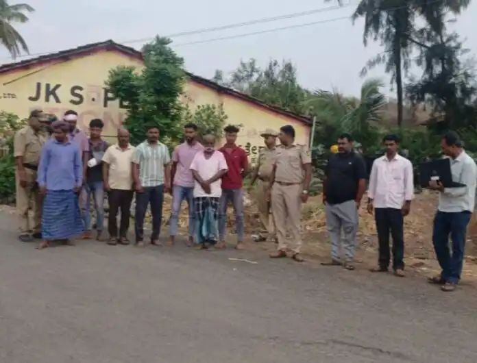 ಜಾತ್ರೆಯಲ್ಲಿ ಮನೆ ಮುಂದೆ ಕುಣಿದಿದ್ದಕ್ಕೆ ವ್ಯಕ್ತಿಯ ಬರ್ಬರ ಹತ್ಯೆ 