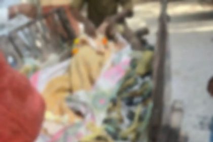 ಅಂತ್ಯ ಸಂಸ್ಕಾರಕ್ಕೆ ಬಾರದ ಮಕ್ಕಳು : ಸಮಾಜ ಸೇವಕರೇ ವೃದ್ಧೆಯ ಅಂತ್ಯಕ್ರಿಯೆ 